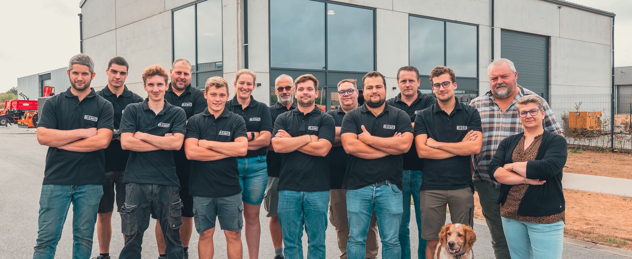 L'équipe BGMAT réunie devant l'atelier à Baileux