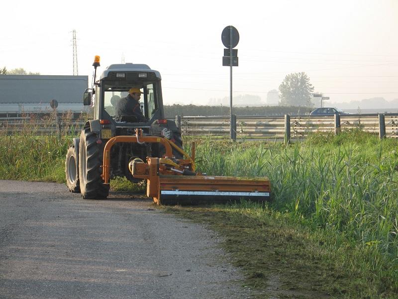 Broyeur TA/S pour tracteur de 60 à 110 cv — vignette 3