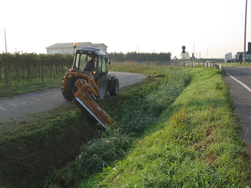 Broyeur TA/S pour tracteur de 60 à 110 cv — vignette 4