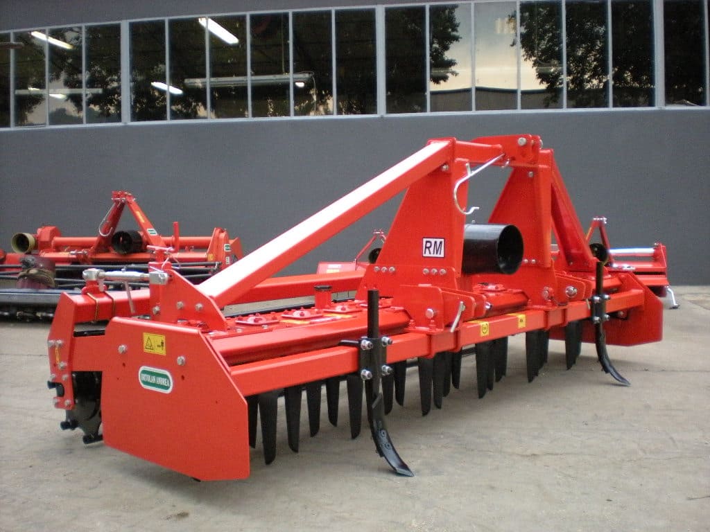 Herse rotative pour tracteurs de 50/120 CV(série RM) — vignette 3