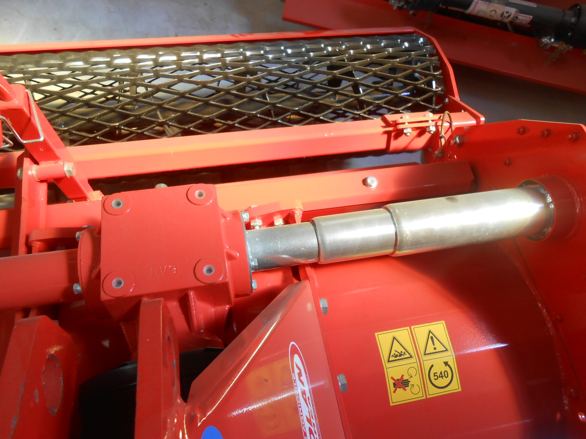 Enfouisseur de pierres pour tracteurs de 20 à 60 CV (série SG) — vignette 3