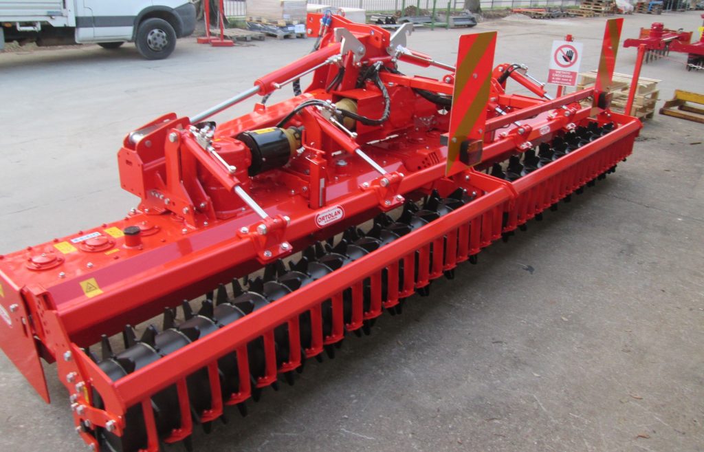 Herse rotative repliable pour tracteurs de 90/220 CV(série RMP) — vignette 4