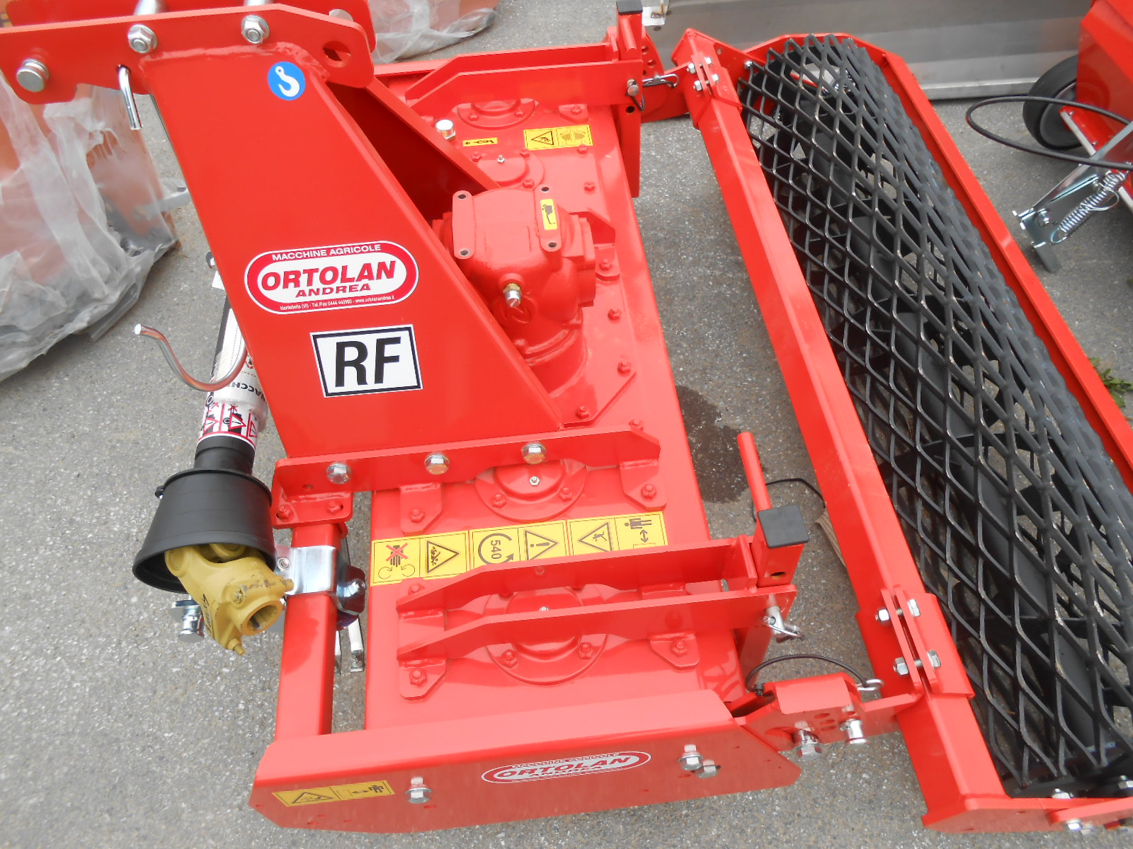Herse rotative  pour tracteurs 20/50 CV (série RF) — vignette 5