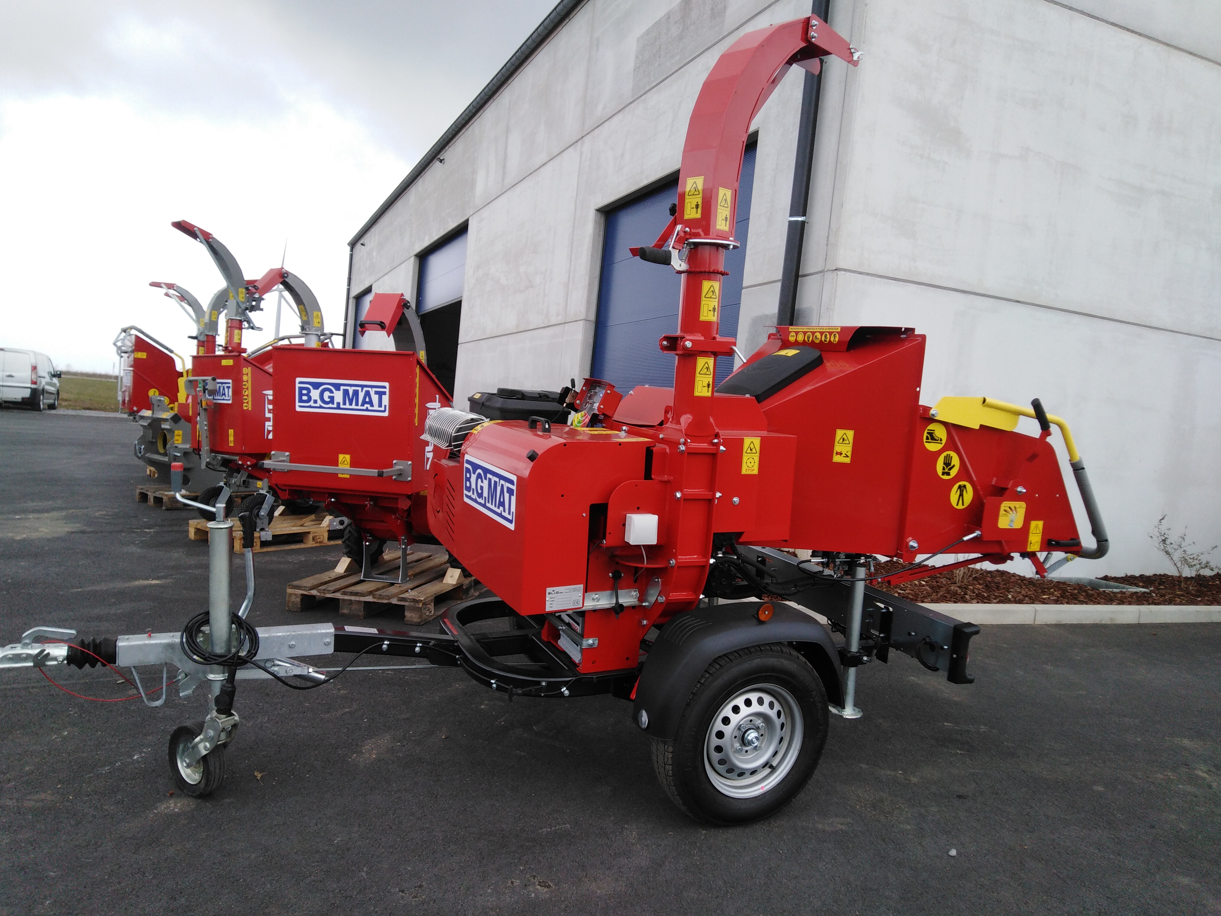 Broyeur de branches GL&D Galaxi sur châssis routier — vignette 3