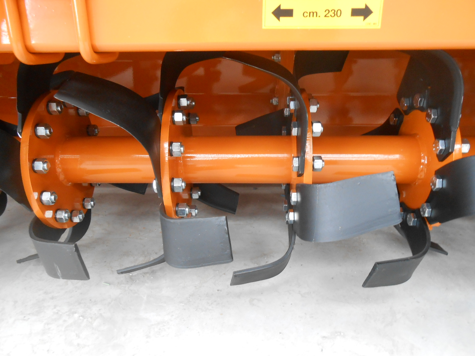 Fraise rotative URANO pour tracteur de 30 à 75 CV — vignette 3