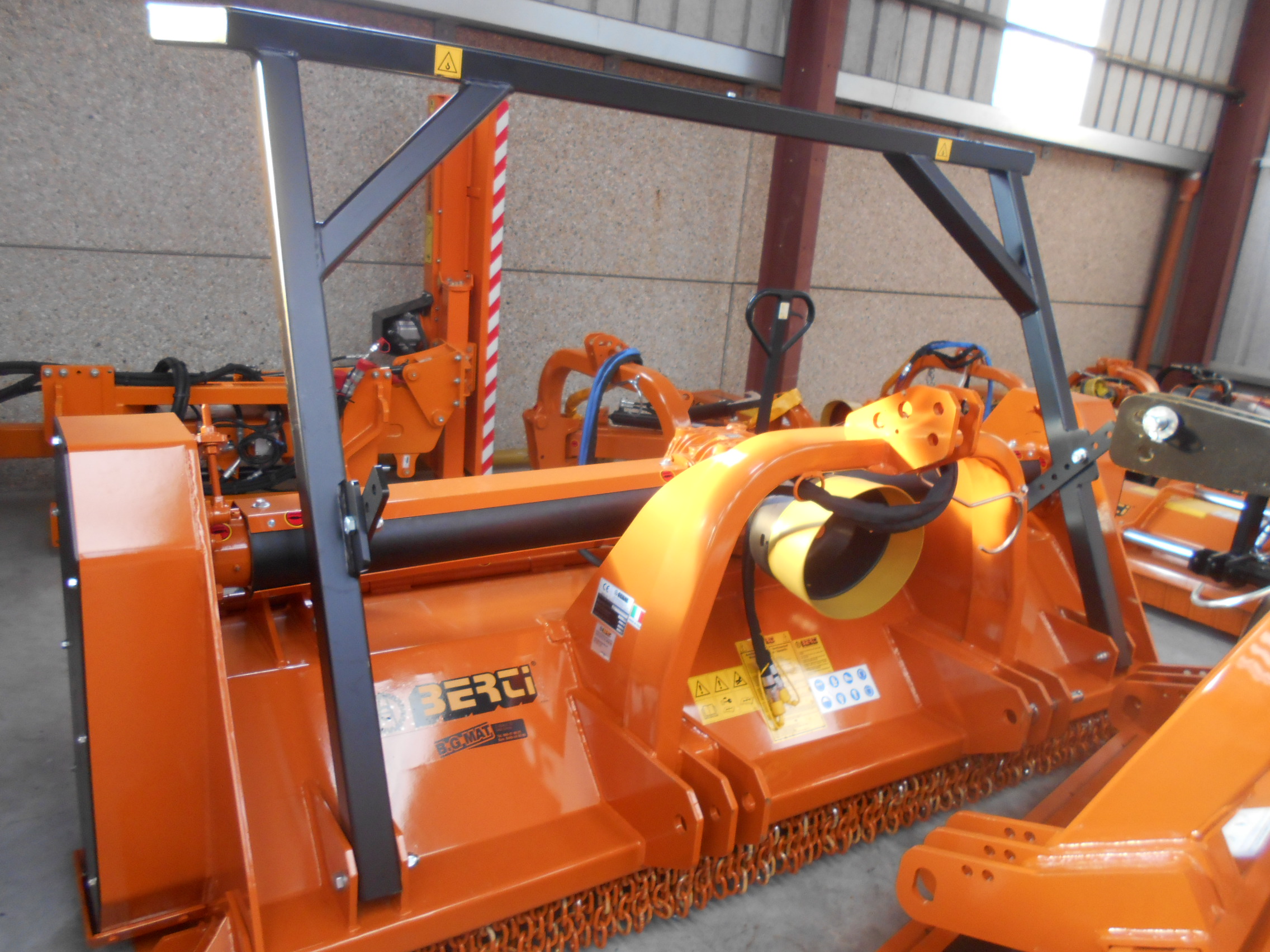 Broyeur compact ECF/DT pour tracteurs de 110 à 250 Cv — vignette 4