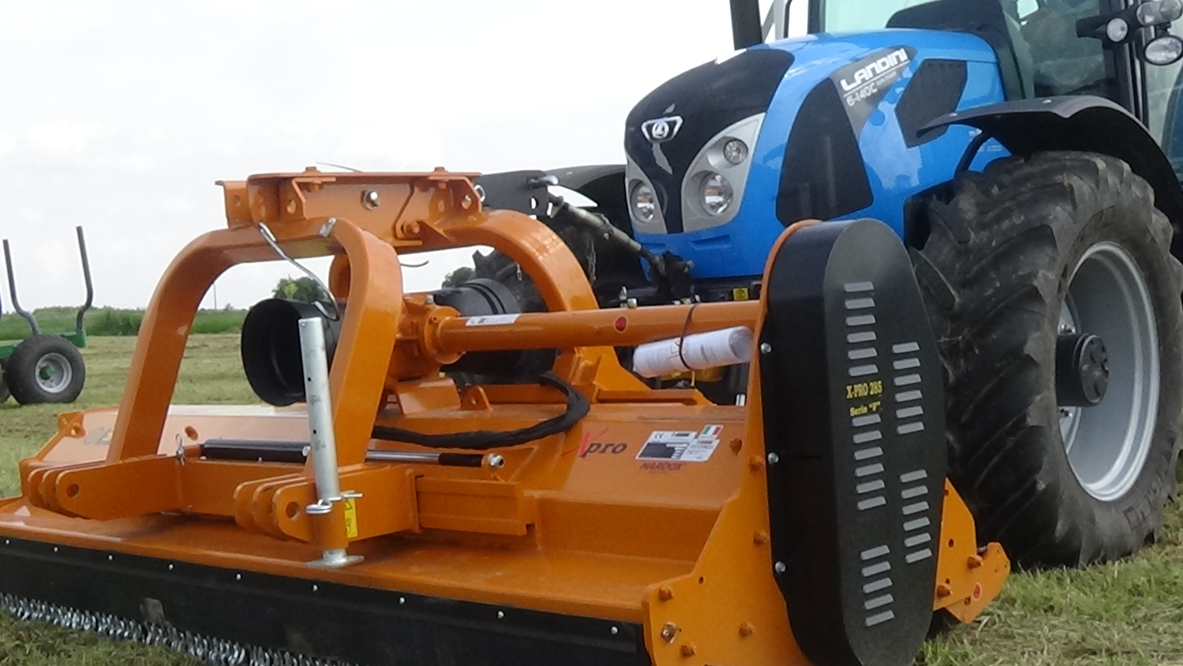 Broyeur XPRO/F réversible pour tracteur de 100 à 250 CV — vignette 4