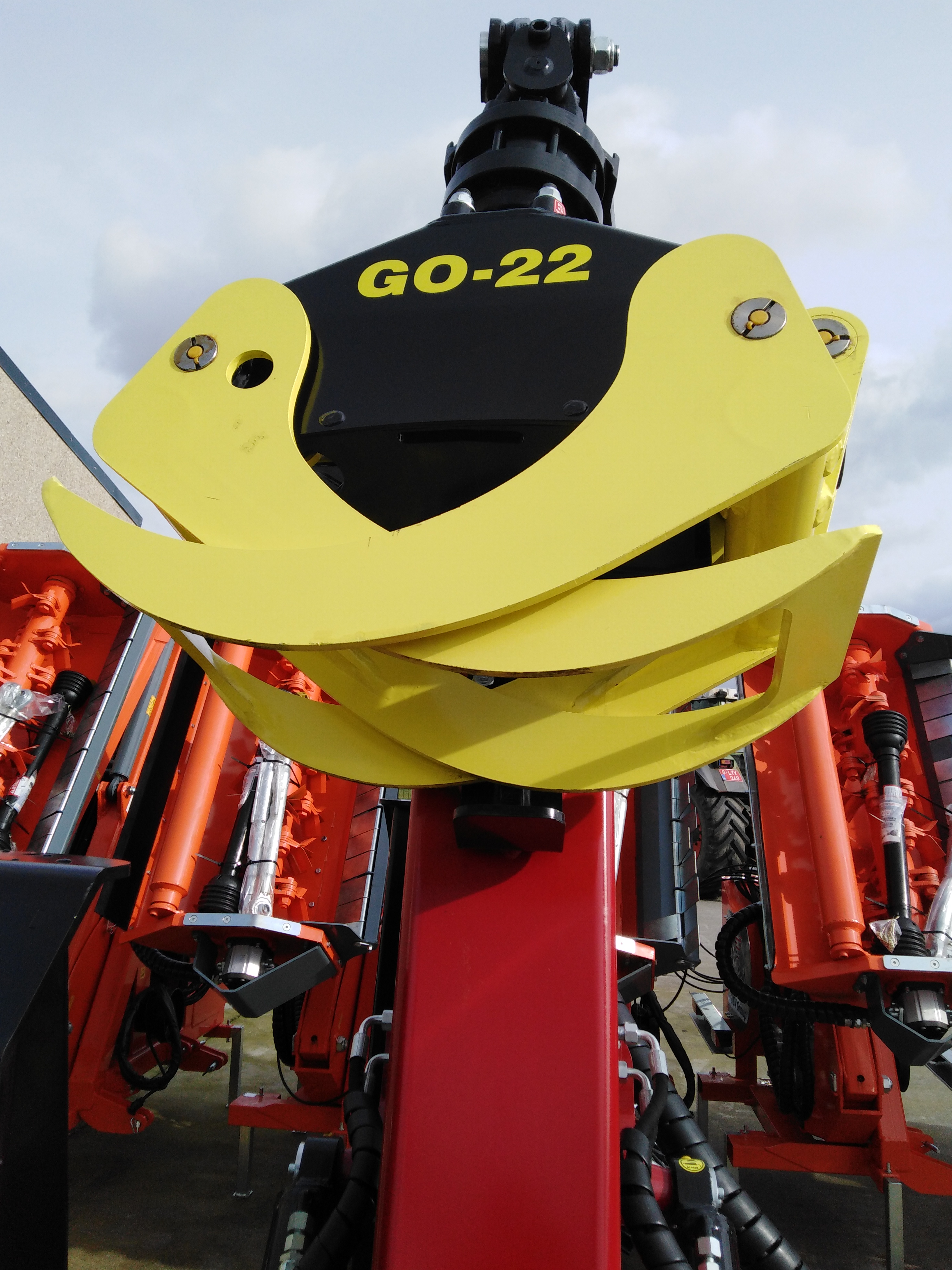 Grue forestière TAJFUN DOT 50 ZK avec attache 3 points — vignette 4