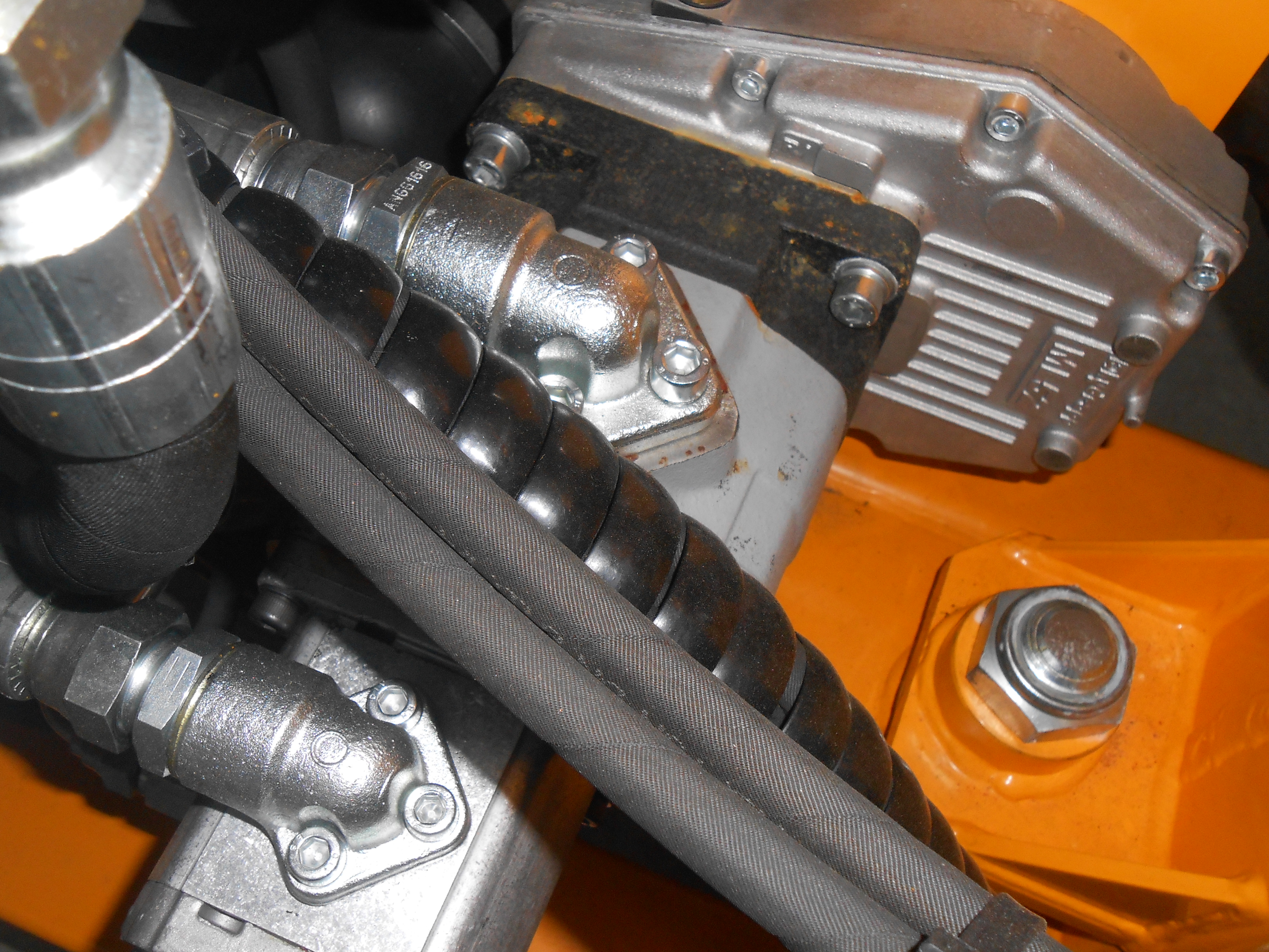 Débroussailleuse hydraulique DRAGON 660S pour tracteur de 100 à 140 Cv — vignette 4