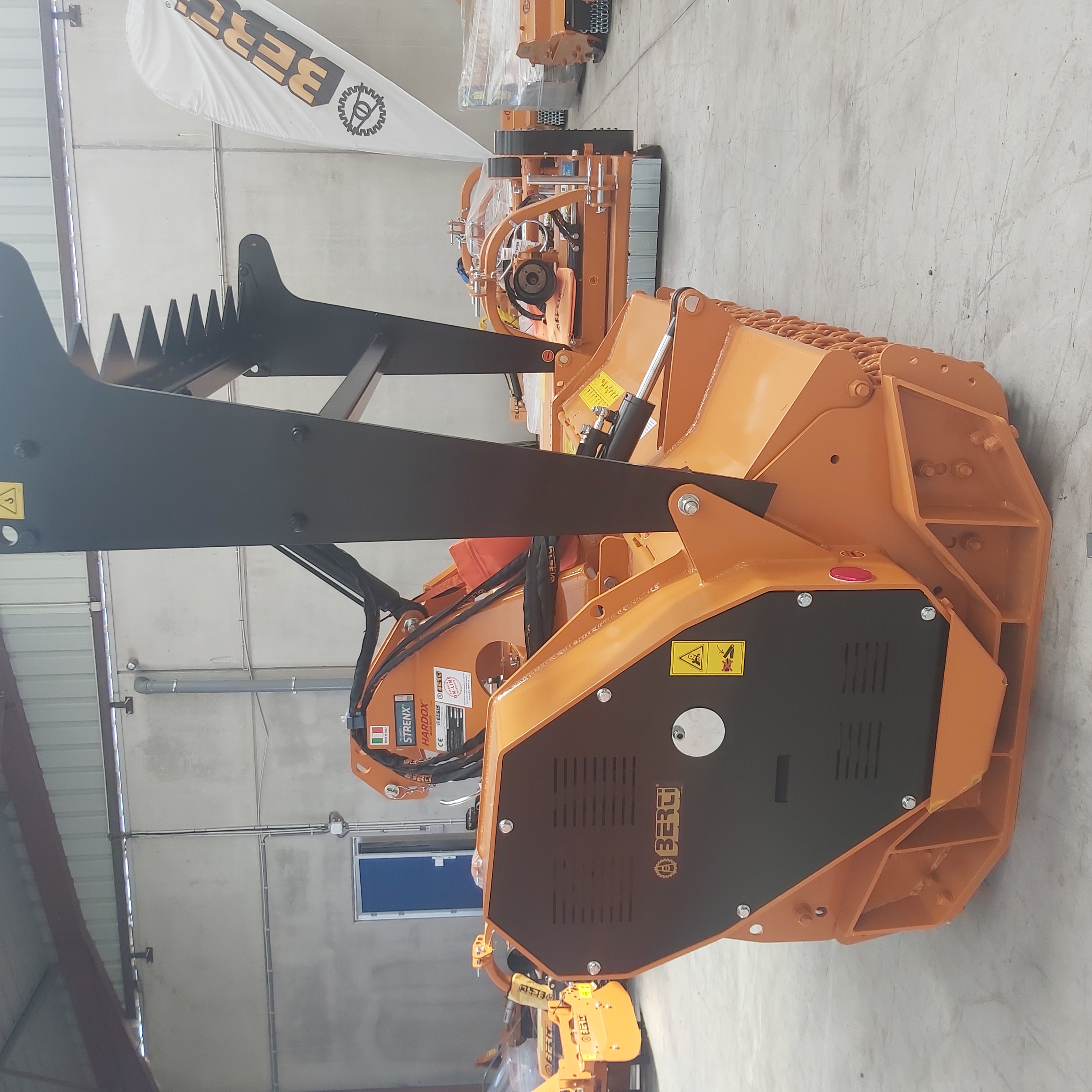 Broyeur compact EFX/MD pour tracteurs de 80 à 130 CV — vignette 3