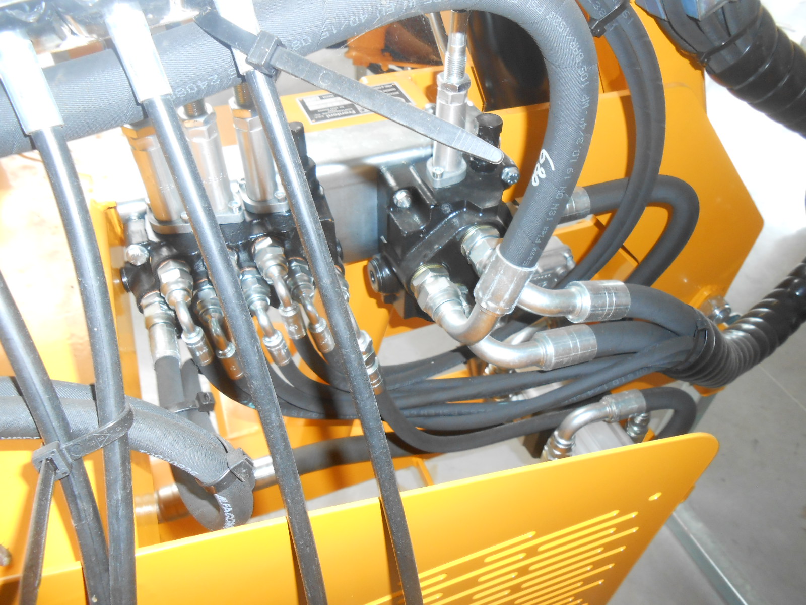 Débrouissailleuse hydraulique FOX BASIC pour tracteur de 50 à 80 CV — vignette 4