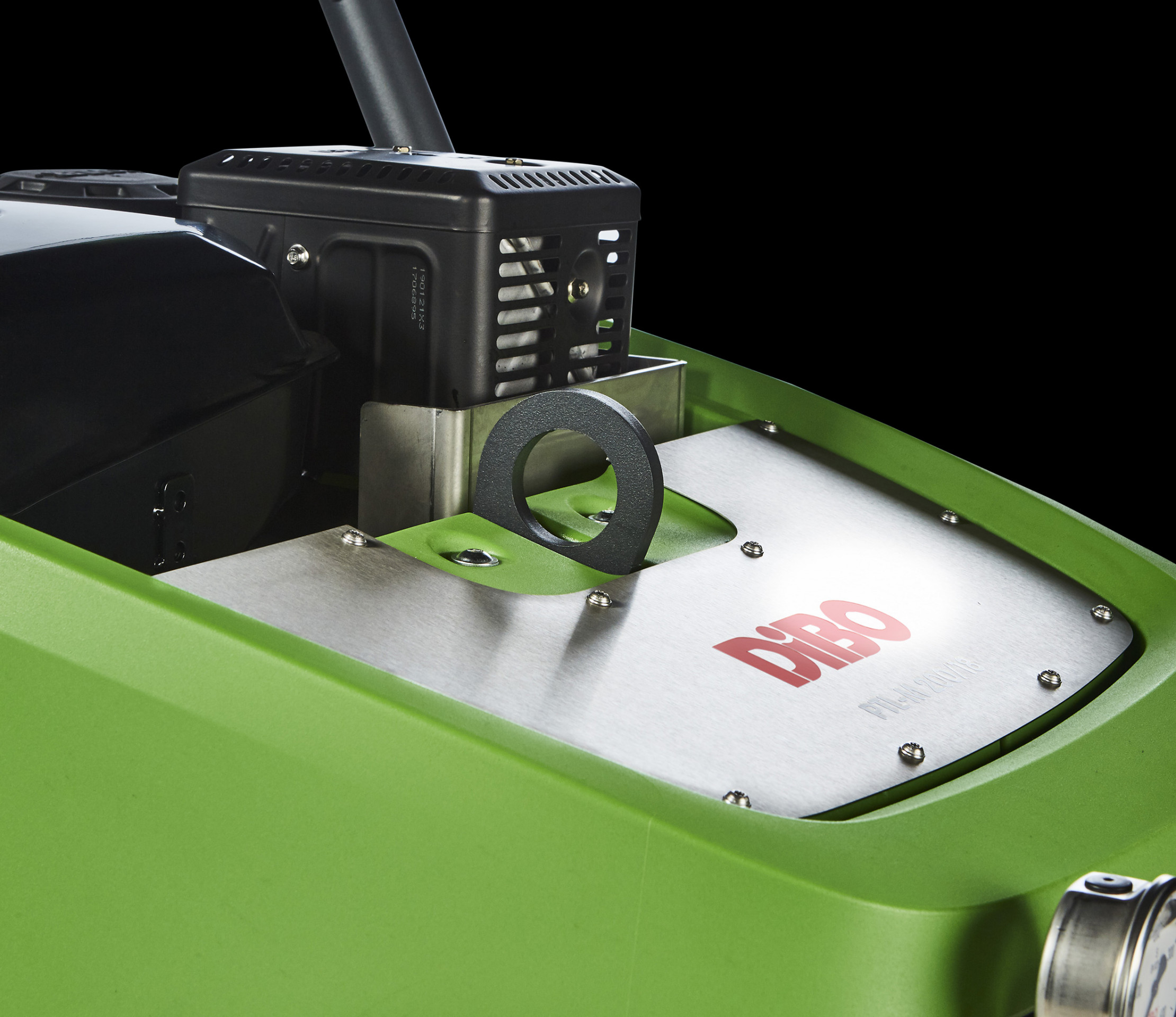 Nettoyeur professionnel pour usage intensif avec moteur thermique gamme PTL — vignette 3
